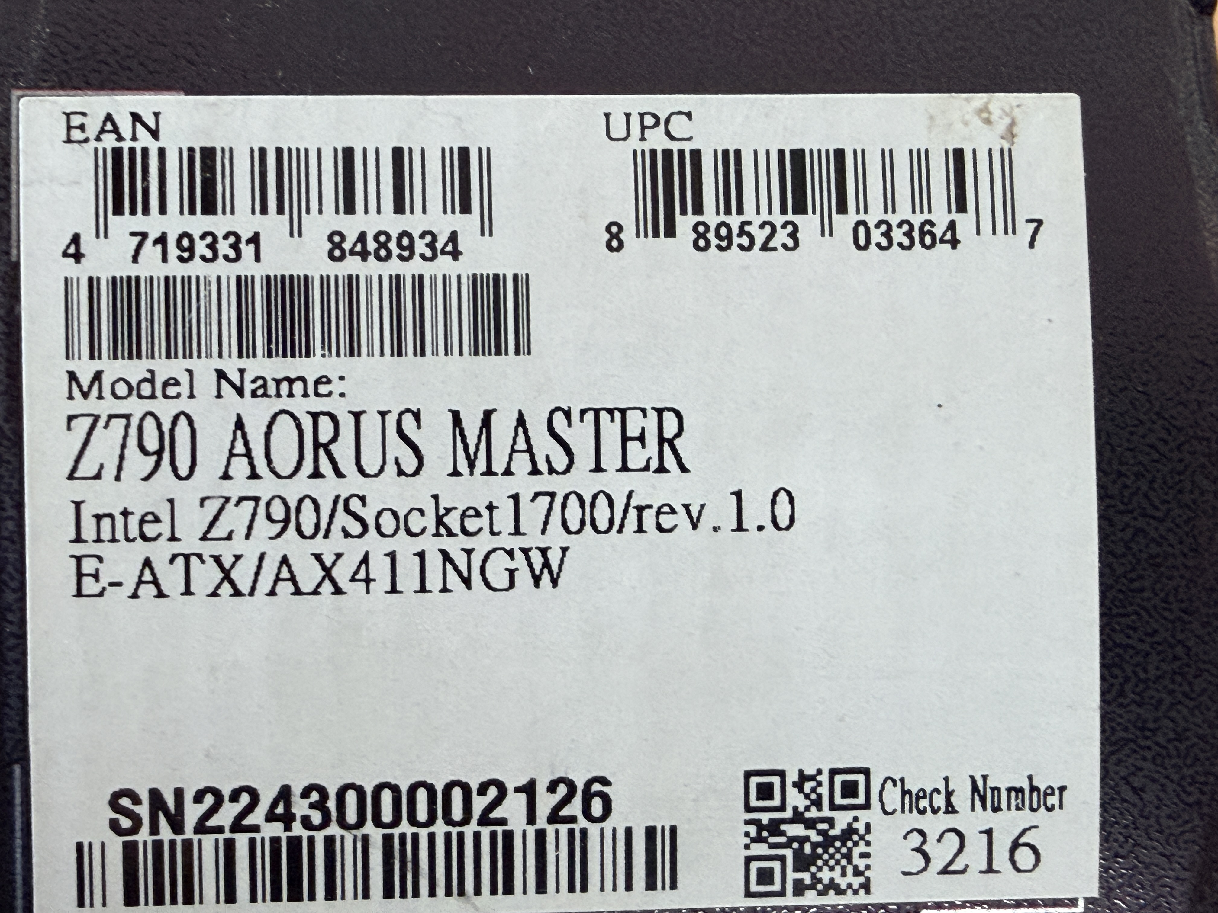 Gigabyte Z790 AORUS MASTER LGA 1700 E-ATX DDR5 WiFi 6E Motherboard